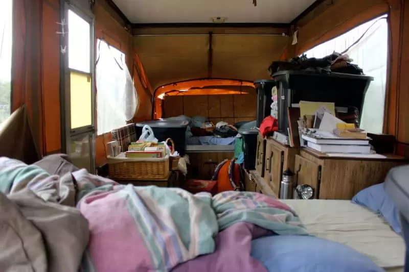 Living in a tent trailer