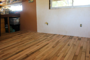 Building a Tiny House :: Installing a Hardwood Floor | Homestead Honey https://homestead-honey.com